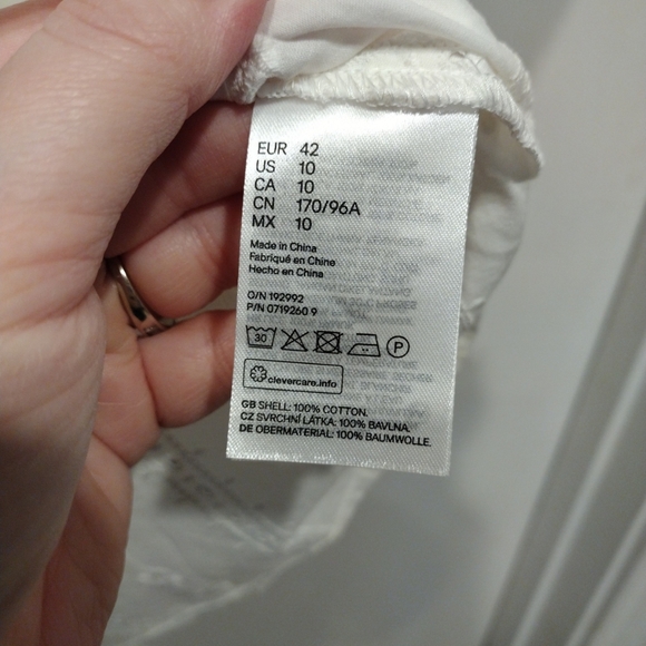 NWT H&M Women's Cream Embroidered Eyelet Peplum Wrap Top Sz 10 Cottagecore - Picture 6 of 7